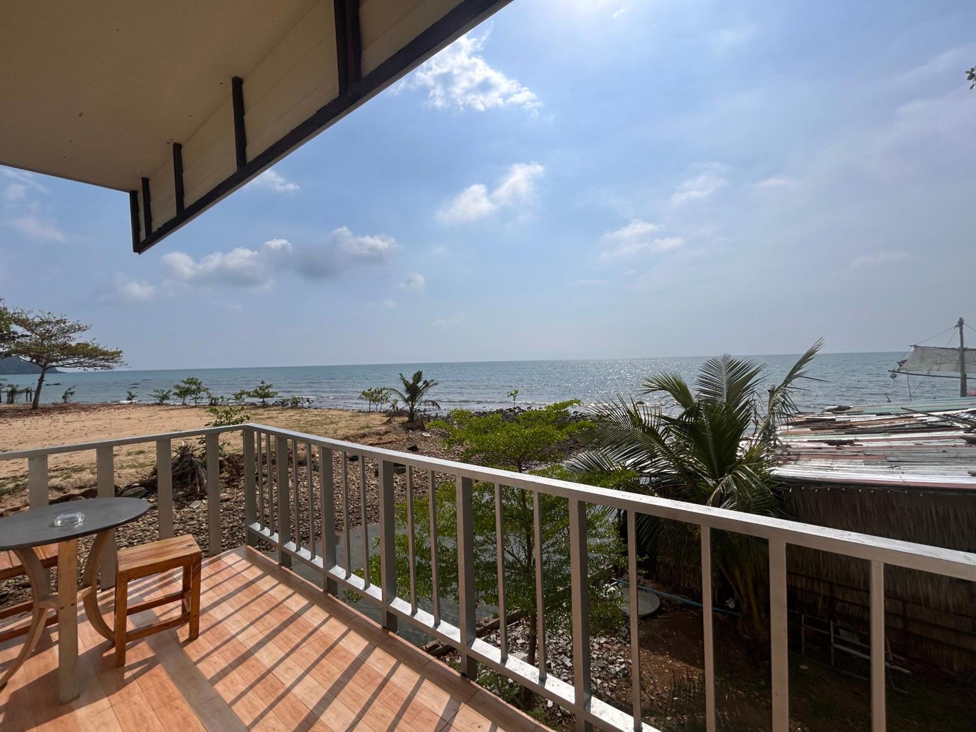 Tchin Tchin Guesthouse Koh Chang Esterno foto