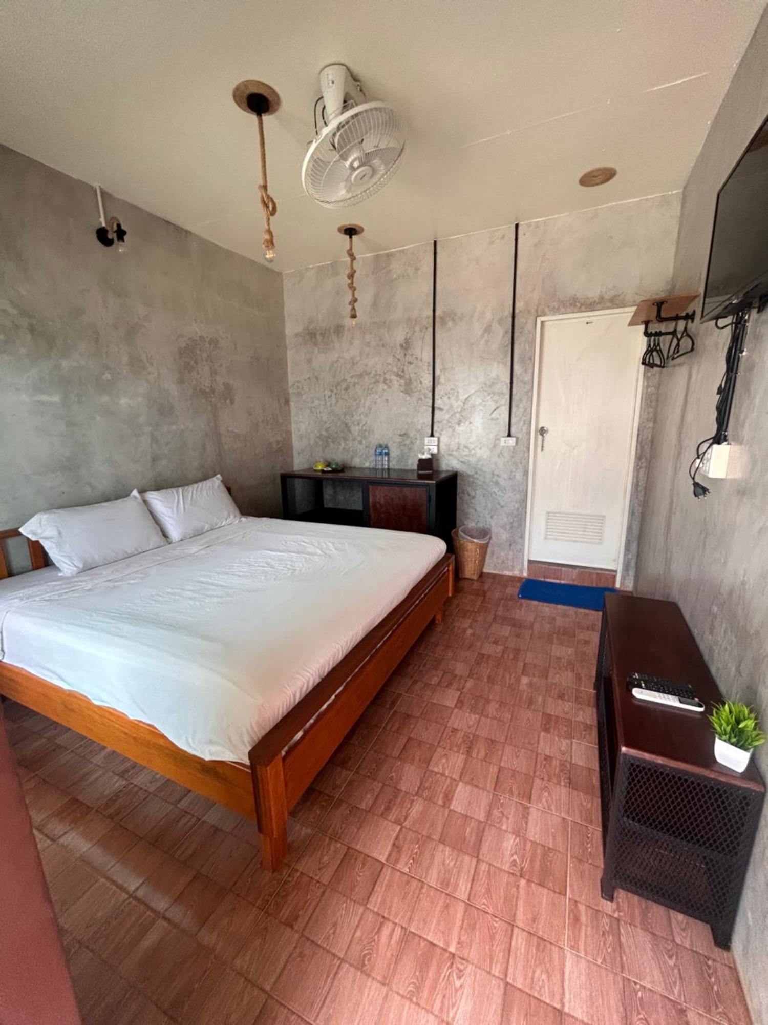 Tchin Tchin Guesthouse Koh Chang Esterno foto